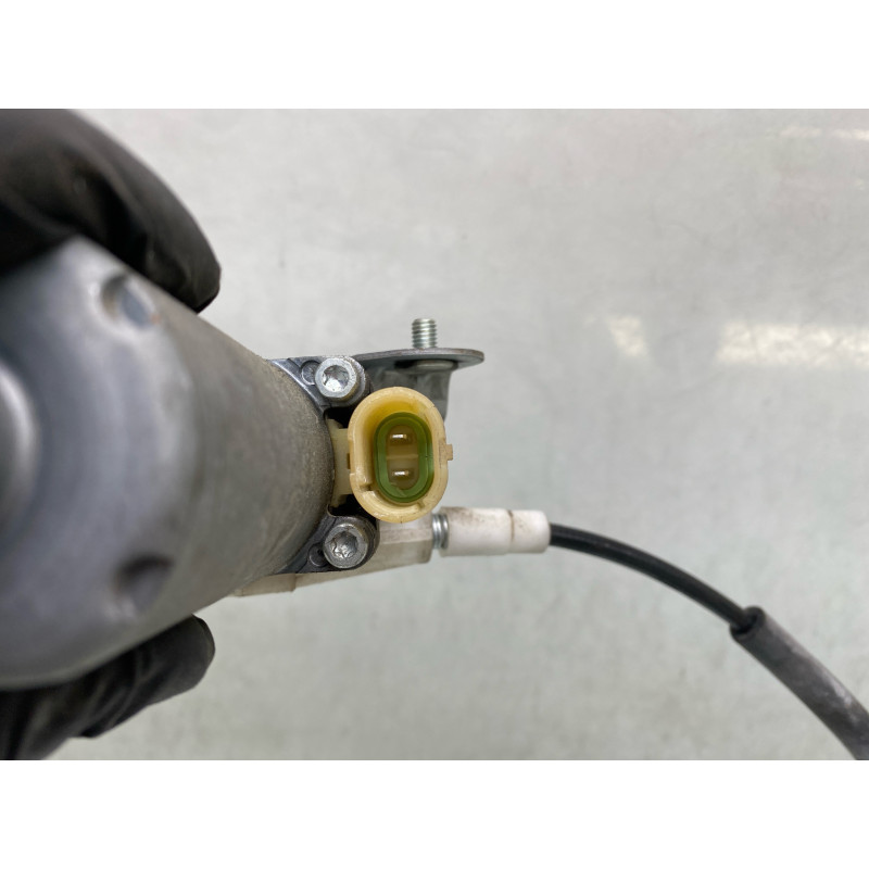 Leve vitre electrique avant gauche RENAULT MEGANE 1 Photo n°4