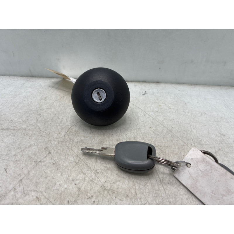 Bouchon de carburant RENAULT TWINGO 1 Photo n°1
