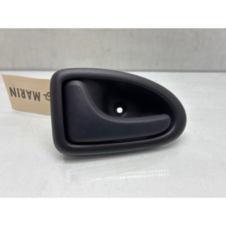 Poignee interieur arriere gauche RENAULT CLIO 2 Photo n°1