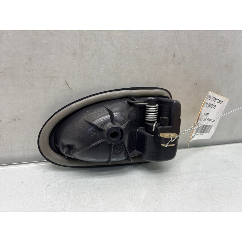 Poignee interieur arriere gauche RENAULT CLIO 2 Photo n°2