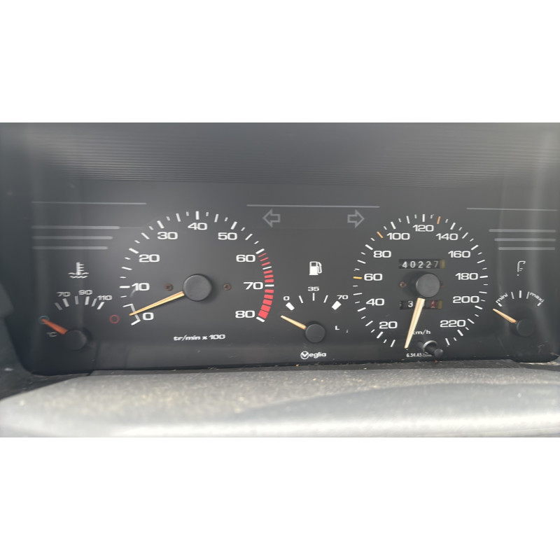 Poignee porte avant gauche PEUGEOT 405 Photo n°18