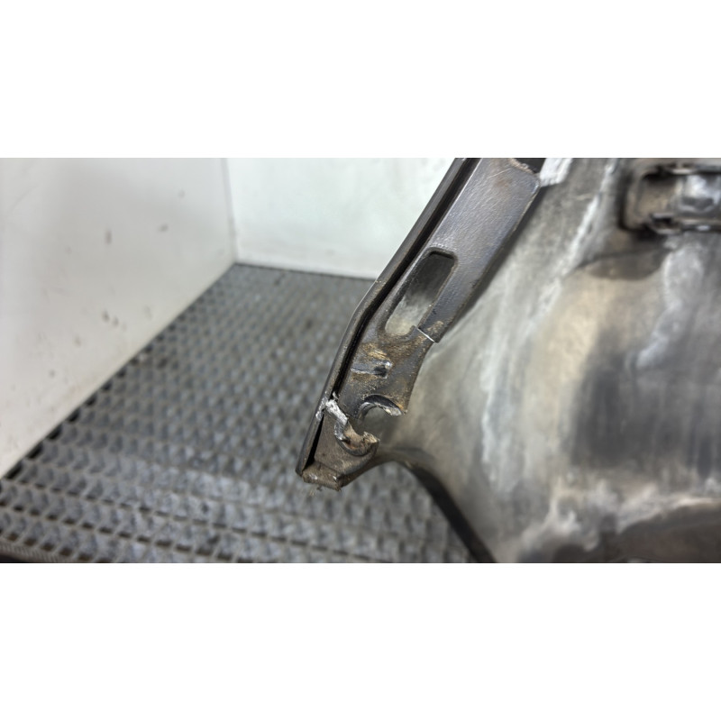 Pare choc arriere RENAULT CLIO 3 Photo n°8