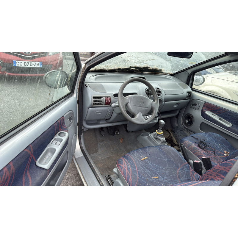 Capot RENAULT TWINGO 1 Photo n°19