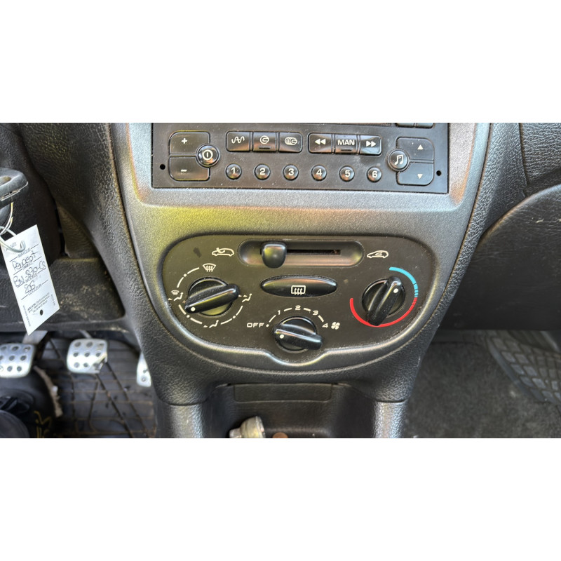Boitier servitude moteur (BSM) PEUGEOT 206 Photo n°18