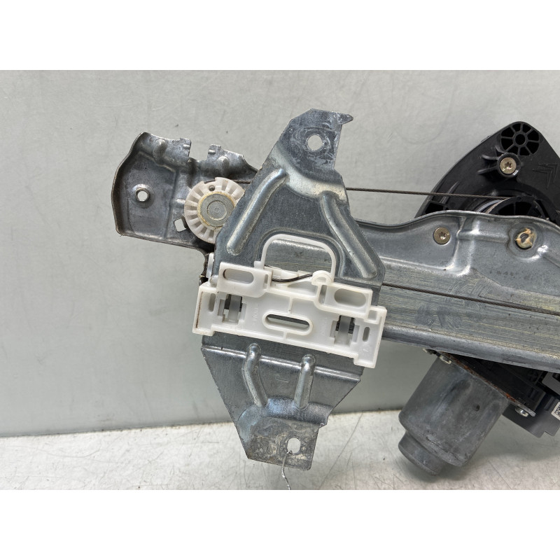 Leve vitre electrique arriere gauche CITROEN C4 2 Photo n°4