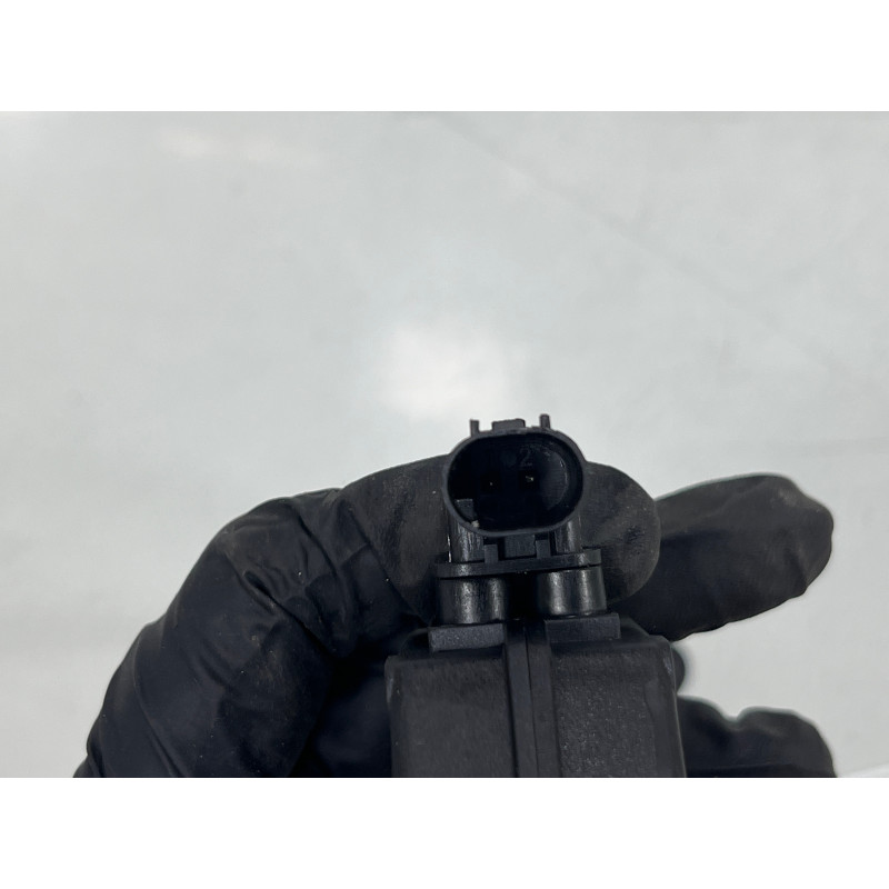 Actionneur verrou trappe d'essence BMW SERIE 2 F22 Photo n°2