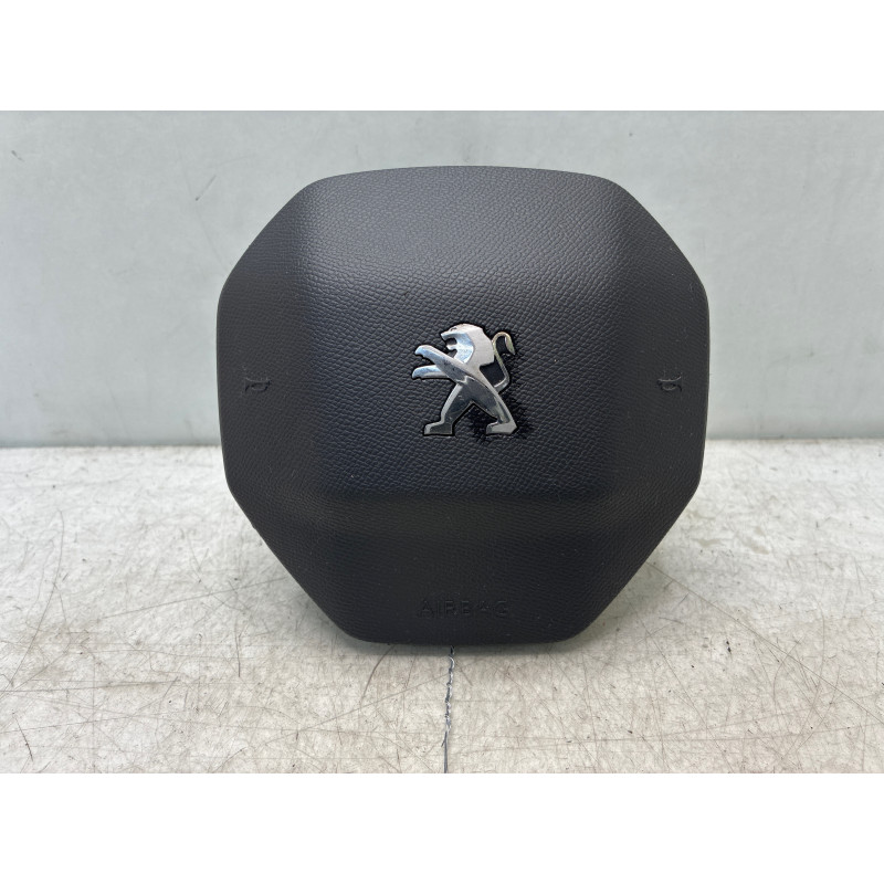 Air bag conducteur PEUGEOT 5008 2 Photo n°1