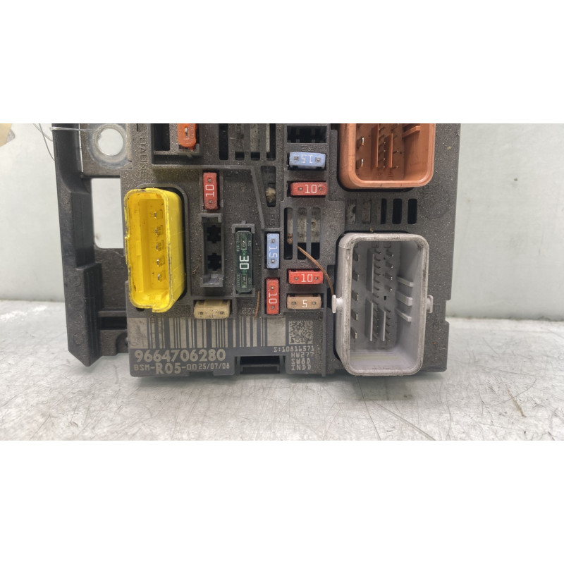 Boitier servitude moteur (BSM) PEUGEOT 308 1 Photo n°3