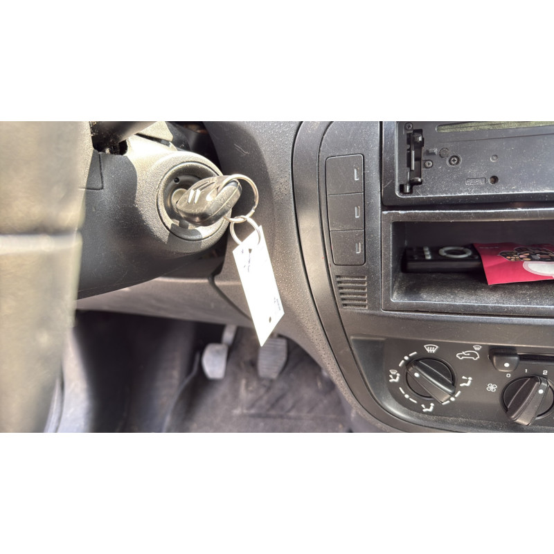 Porte avant gauche CITROEN C2 Photo n°19