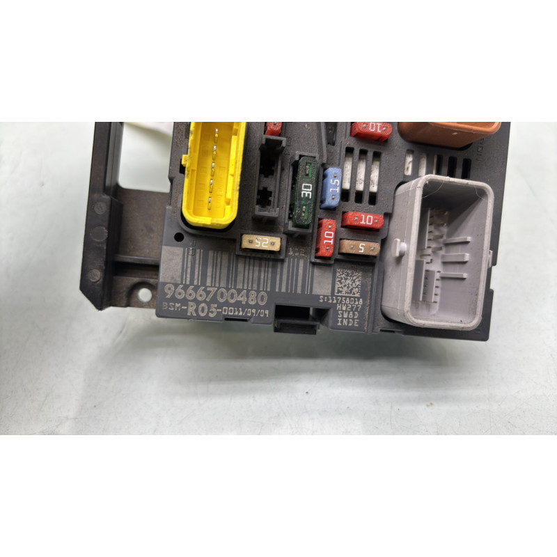 Boitier servitude moteur (BSM) PEUGEOT 308 1 SW Photo n°2