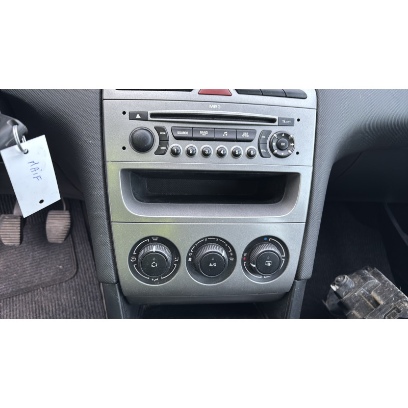 Boitier servitude moteur (BSM) PEUGEOT 308 1 SW Photo n°19