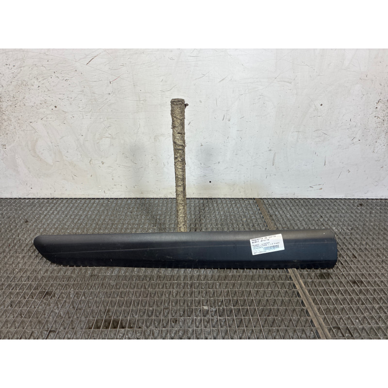 Baguette de porte avant droite PEUGEOT PARTNER 2 Photo n°1