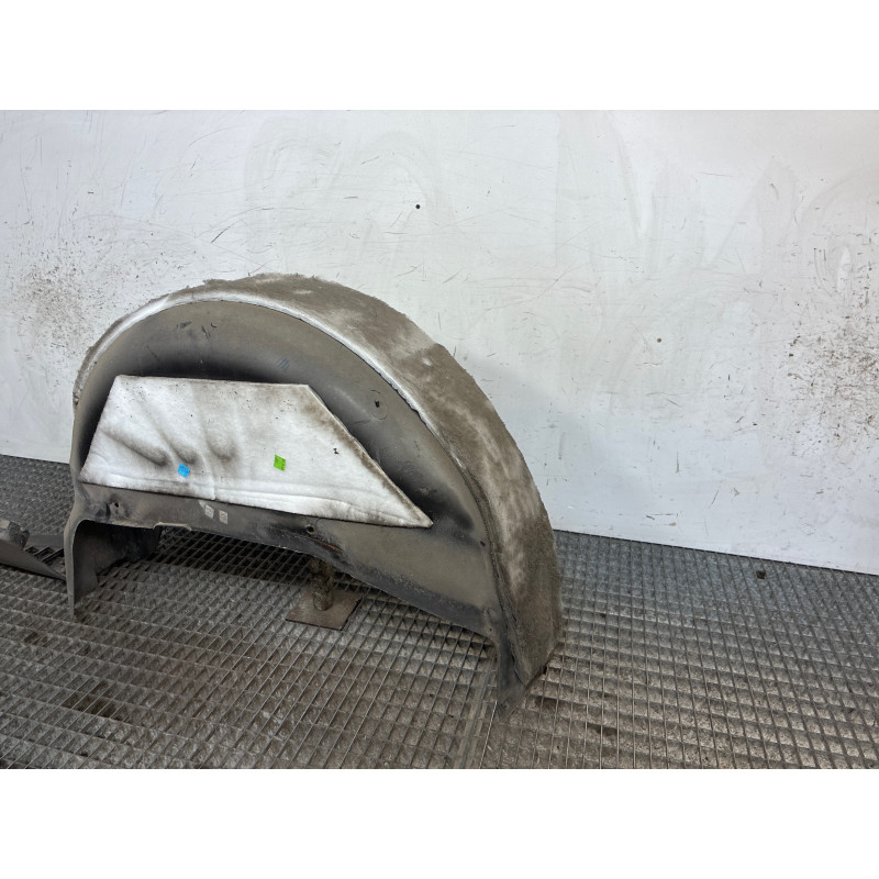 Pare boue arriere gauche PEUGEOT 407 Photo n°2