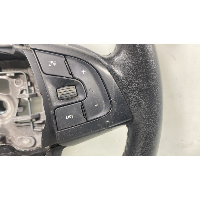 Volant CITROEN C4 CACTUS Photo n°6