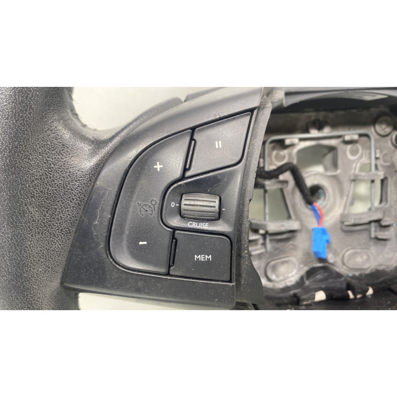 Volant CITROEN C4 CACTUS Photo n°7