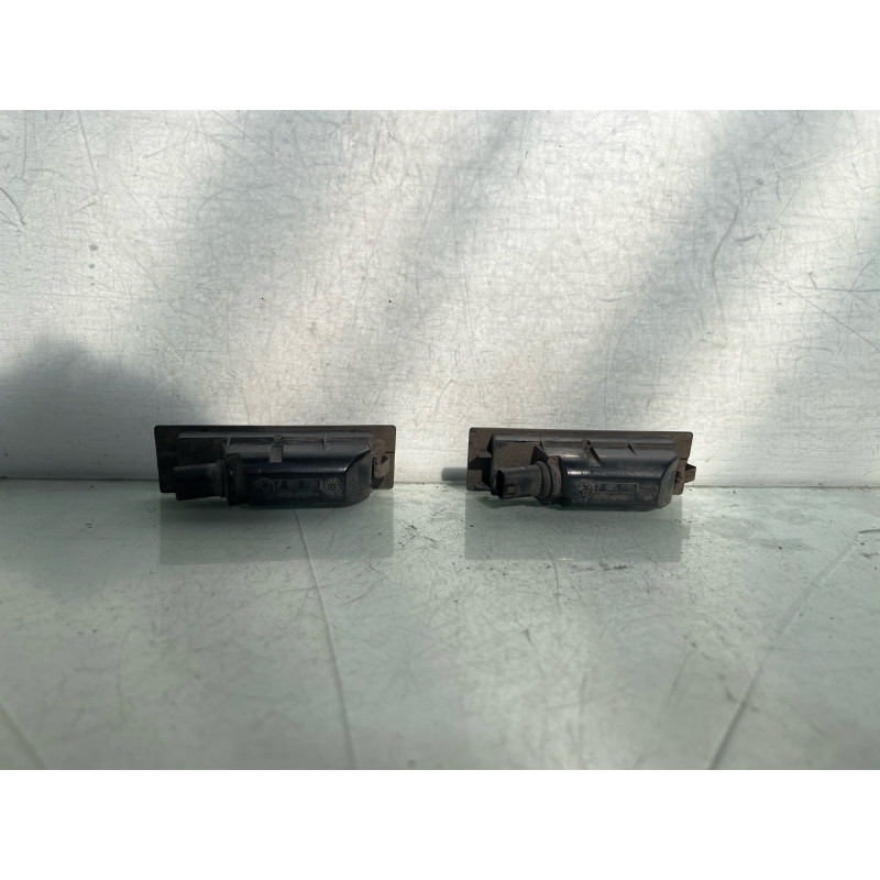 Eclairage de plaque BMW SERIE 1 E87 Photo n°2