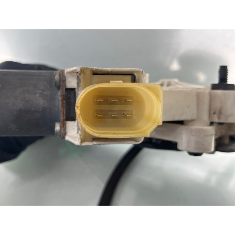 Leve vitre electrique avant gauche BMW SERIE 1 E87 Photo n°3