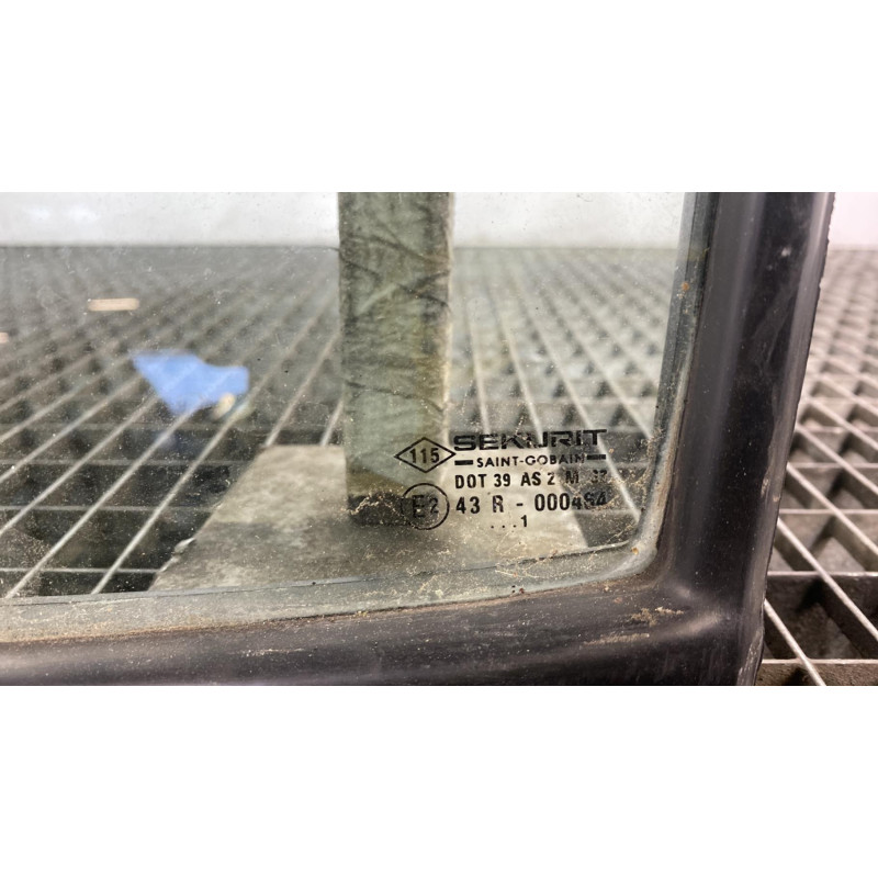 Custode avant gauche (porte) RENAULT MASTER 2 Photo n°5
