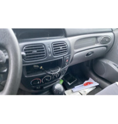 Aile avant droit RENAULT MEGANE 1