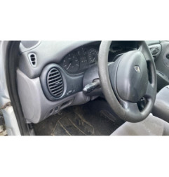 Aile avant droit RENAULT MEGANE 1