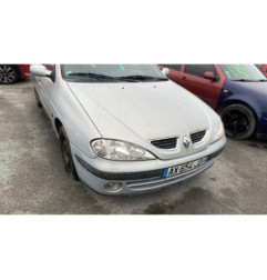 Aile avant droit RENAULT MEGANE 1
