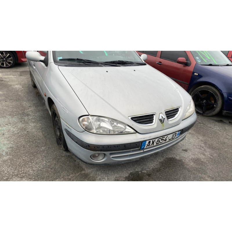 Aile avant droit RENAULT MEGANE 1 Photo n°17