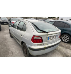 Aile avant droit RENAULT MEGANE 1