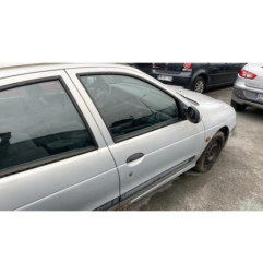 Aile avant droit RENAULT MEGANE 1