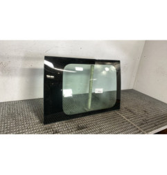 Vitre arriere droit RENAULT TRAFIC 2