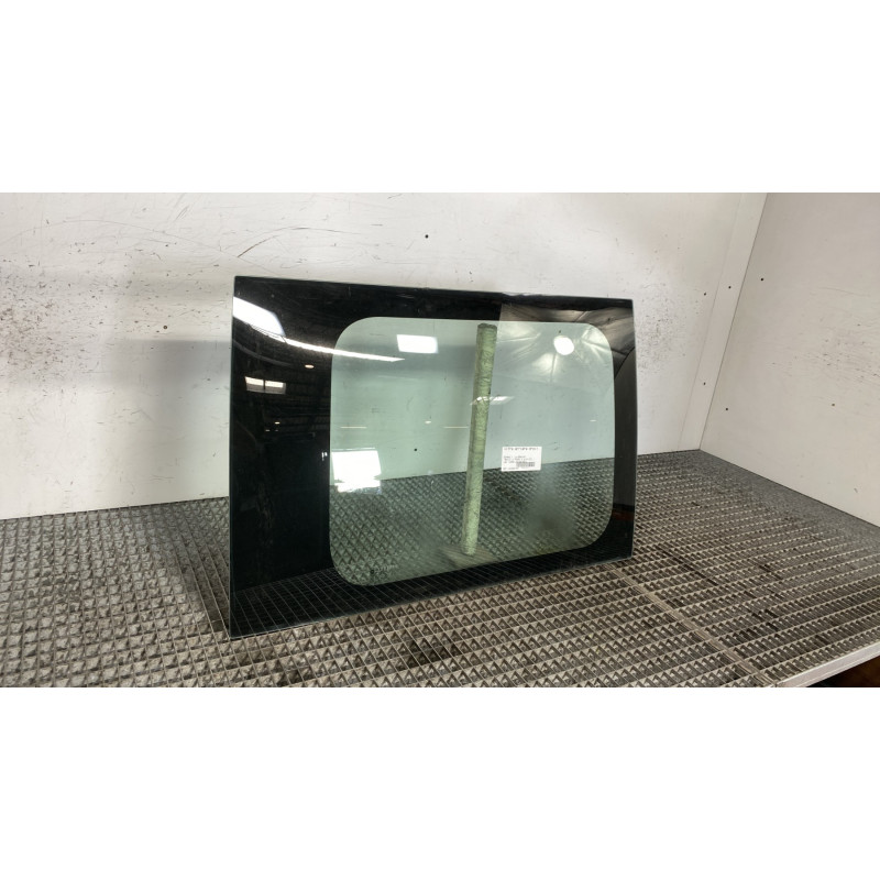 Vitre arriere droit RENAULT TRAFIC 2 Photo n°3