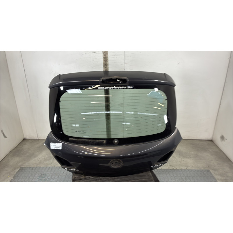 Malle/Hayon arriere OPEL CORSA E Photo n°1