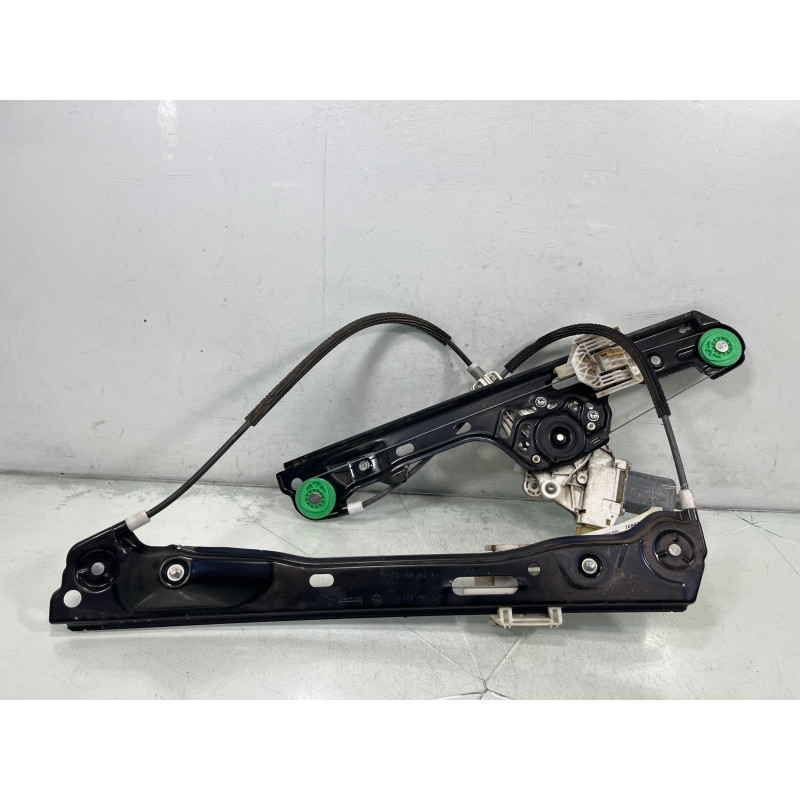 Leve vitre electrique avant gauche BMW SERIE 1 E87 Photo n°1