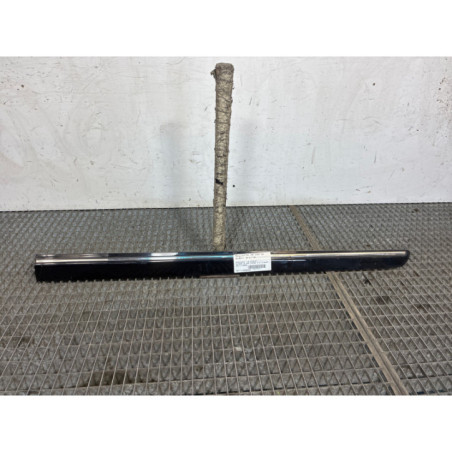 Baguette de porte avant droite MERCEDES CLASSE B 245 Photo n°1