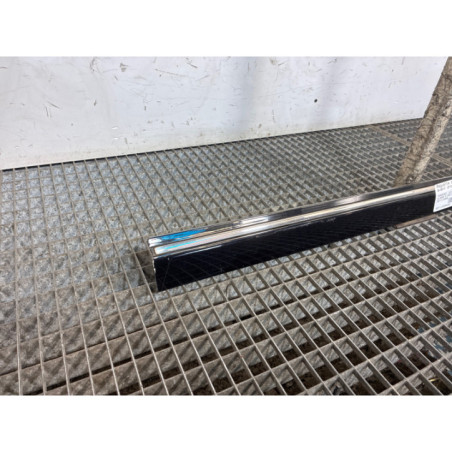 Baguette de porte avant droite MERCEDES CLASSE B 245