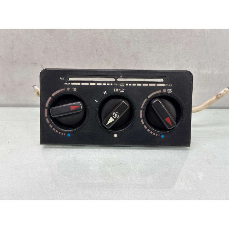 Commande chauffage MERCEDES 200 W123 Photo n°1