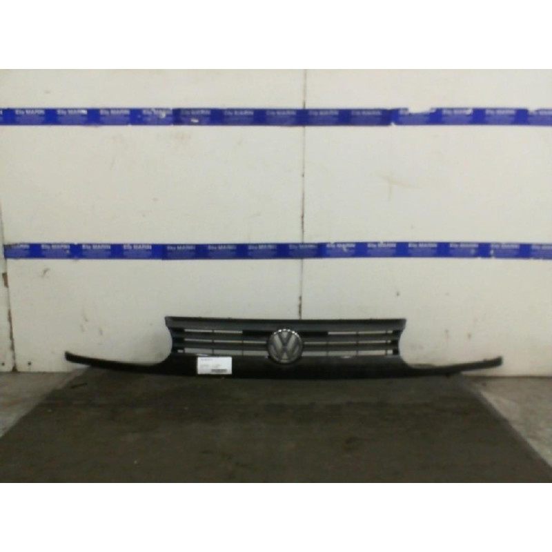 Calandre VOLKSWAGEN GOLF 3 Photo n°1