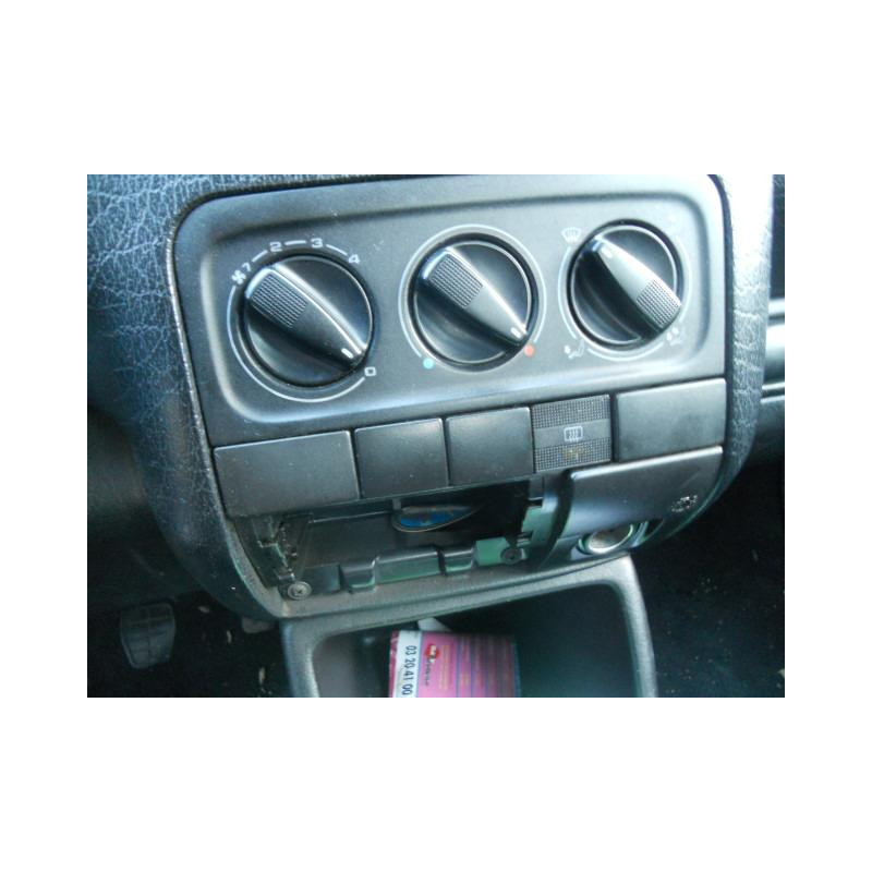 Calandre VOLKSWAGEN GOLF 3 Photo n°7