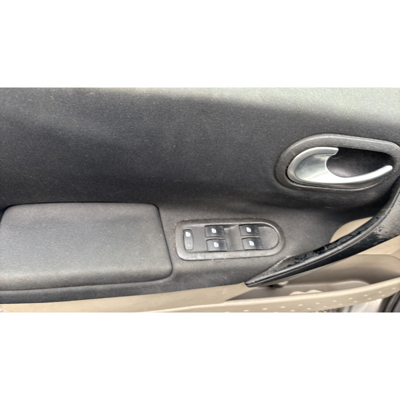 Demarreur RENAULT MEGANE 2 Photo n°16