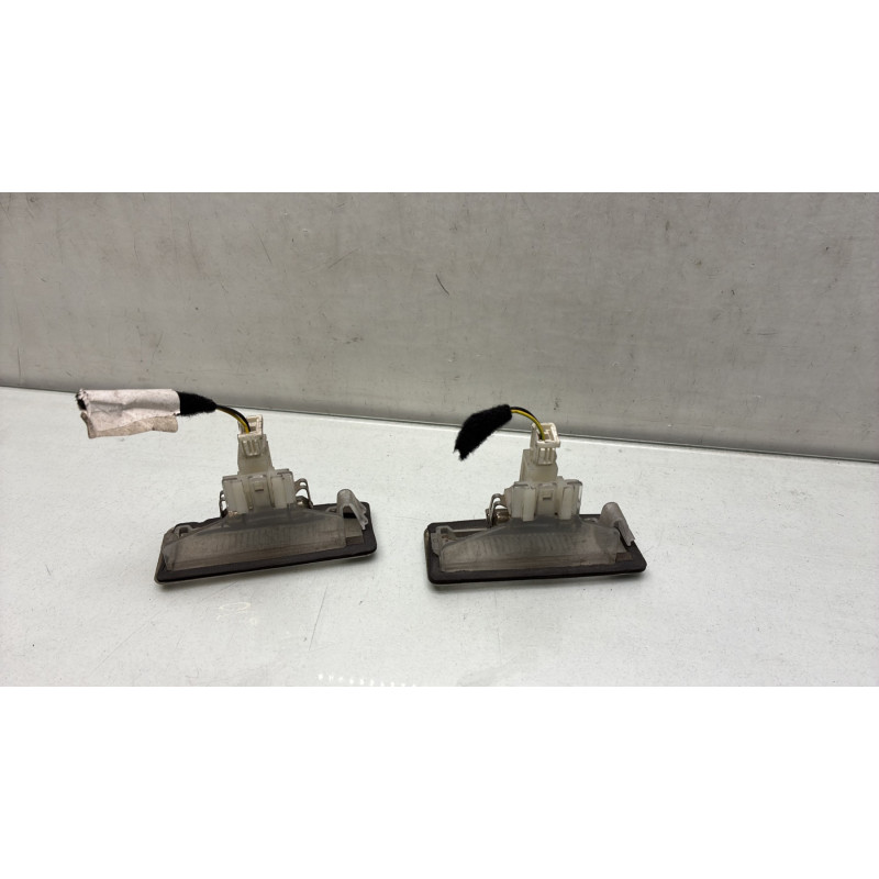 Eclairage de plaque FIAT DOBLO 2 Photo n°3