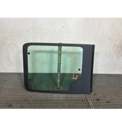 Vitre arriere droit CITROEN BERLINGO 1
