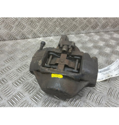 Etrier avant droit (freinage) MERCEDES 200 W123 Photo n°1