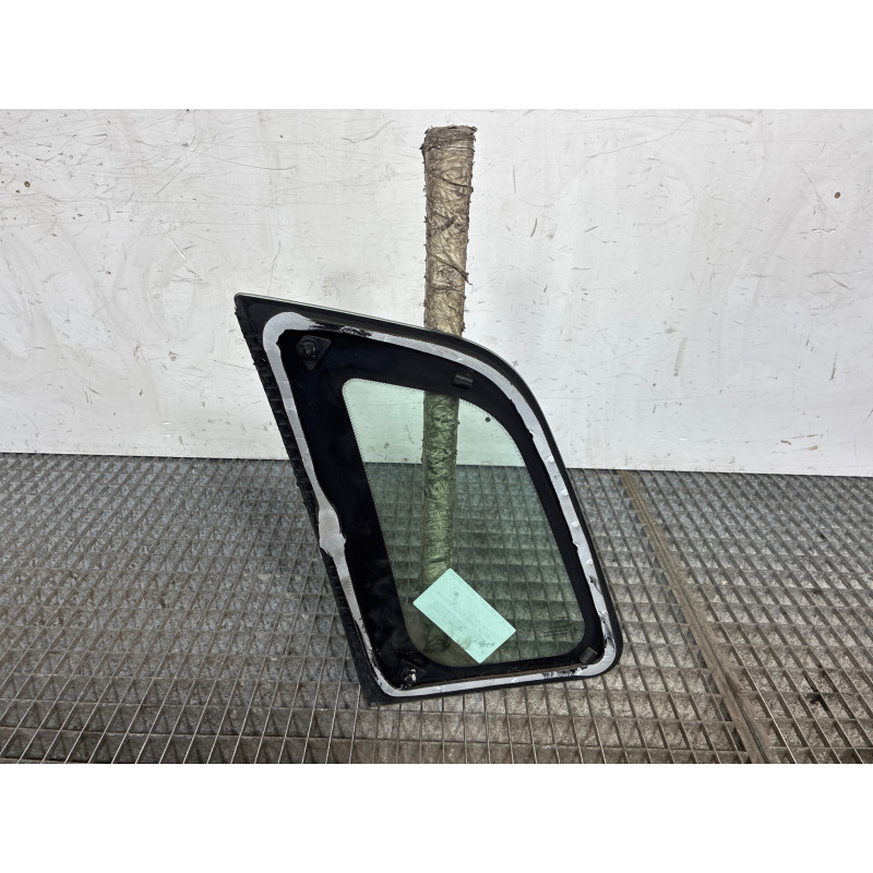 Custode arriere droit FORD FIESTA 5 Photo n°2