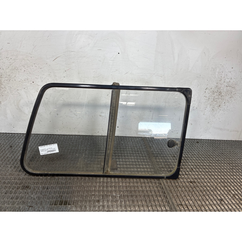 Custode arriere droit MITSUBISHI PAJERO 2 Photo n°1