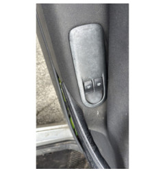 Custode arriere gauche (porte) RENAULT MEGANE 2