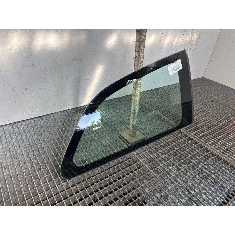 Custode arriere droit FORD FIESTA 5 Photo n°3