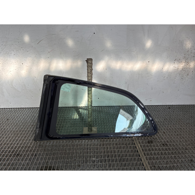 Custode arriere droit FORD FIESTA 5 Photo n°4
