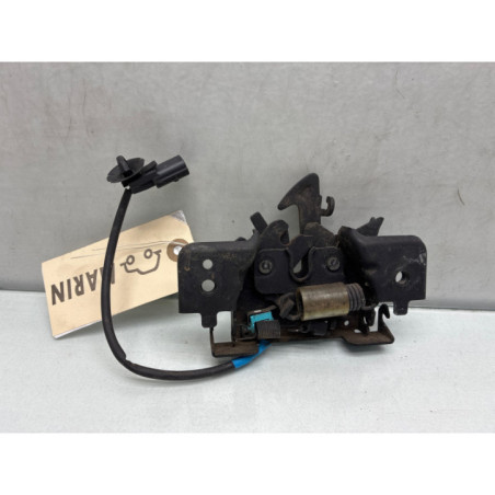 Fermeture de capot RENAULT MEGANE 4
