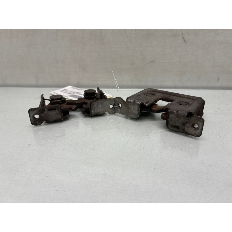 Fermeture de capot BMW SERIE 3 E90 Photo n°3
