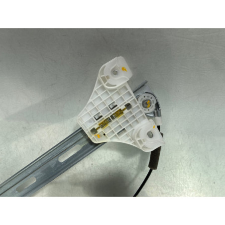 Leve vitre electrique arriere droit HYUNDAI I 20 2