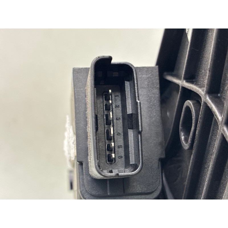 Leve vitre electrique arriere gauche PEUGEOT 5008 2 Photo n°3